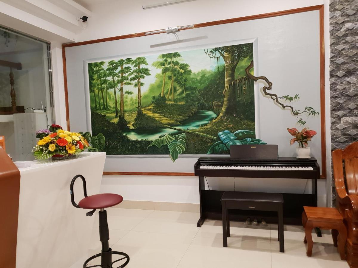 Lotus Homestay トゥイホア エクステリア 写真